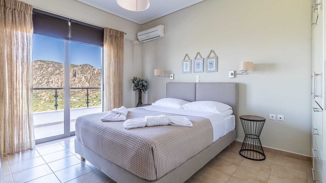 Photo of Bedroom in Limni Vouliagmenis