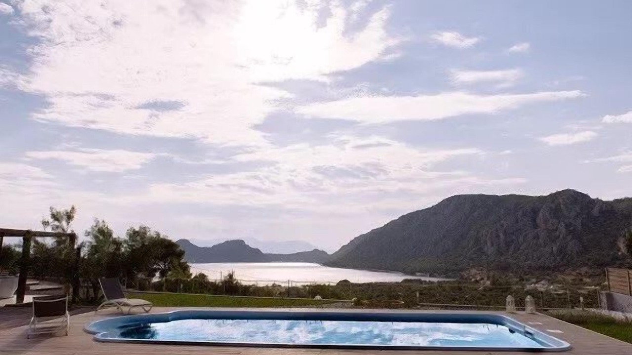 Photo of Outdoor in Limni Vouliagmenis