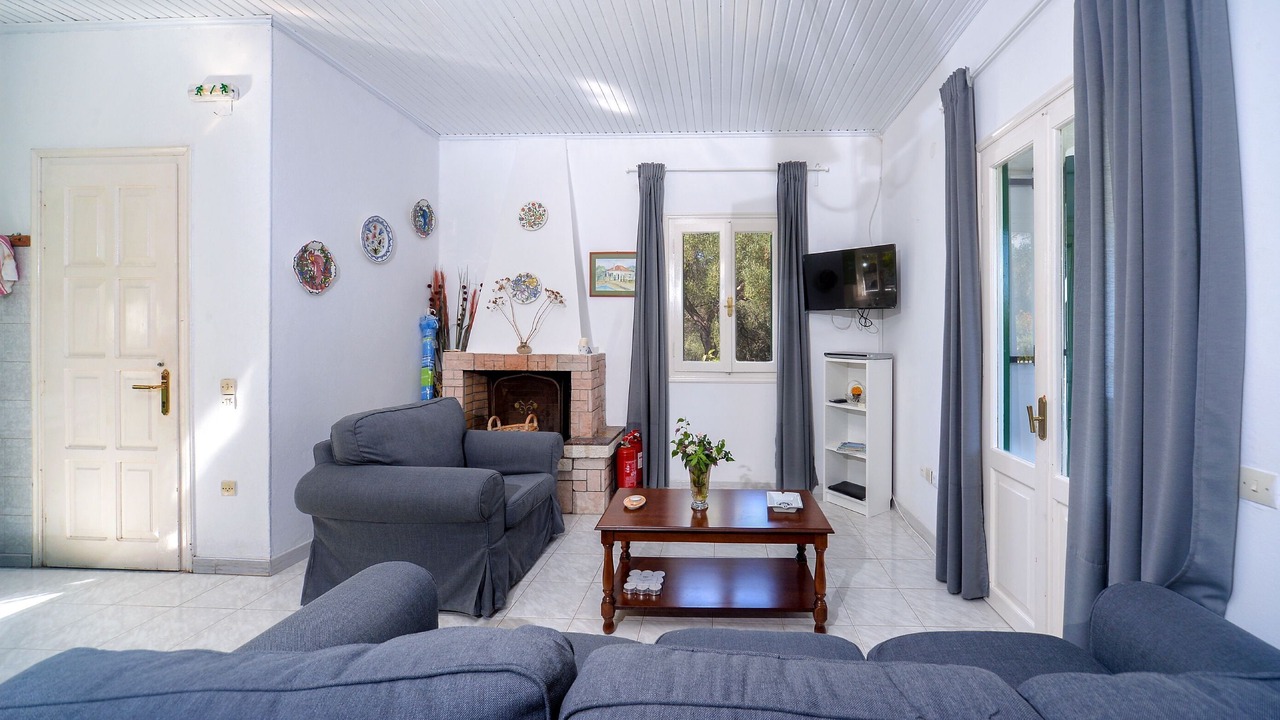 Photo of Bedroom in Koutsi