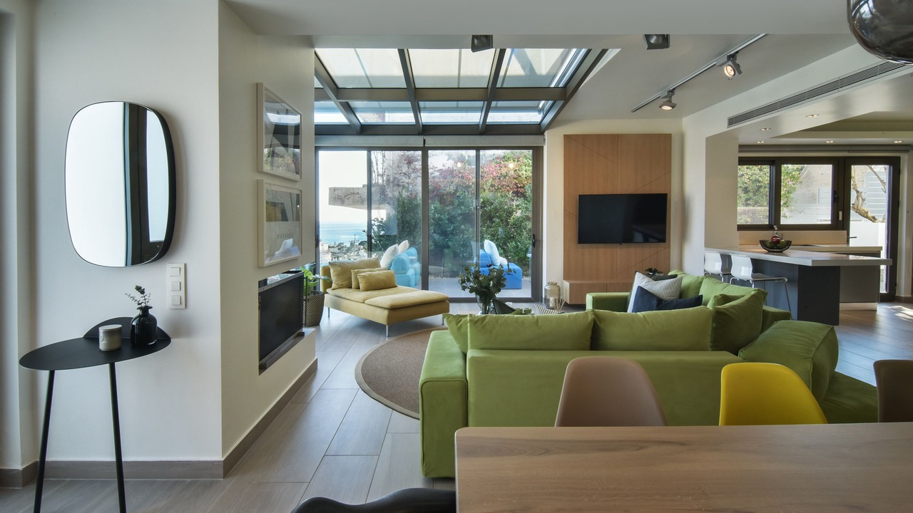 Photo of Livingroom in Saronikos