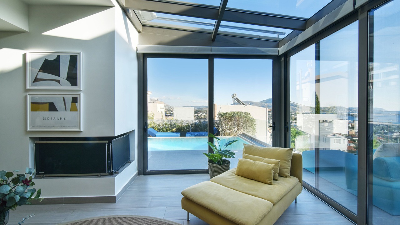 Photo of Livingroom in Saronikos