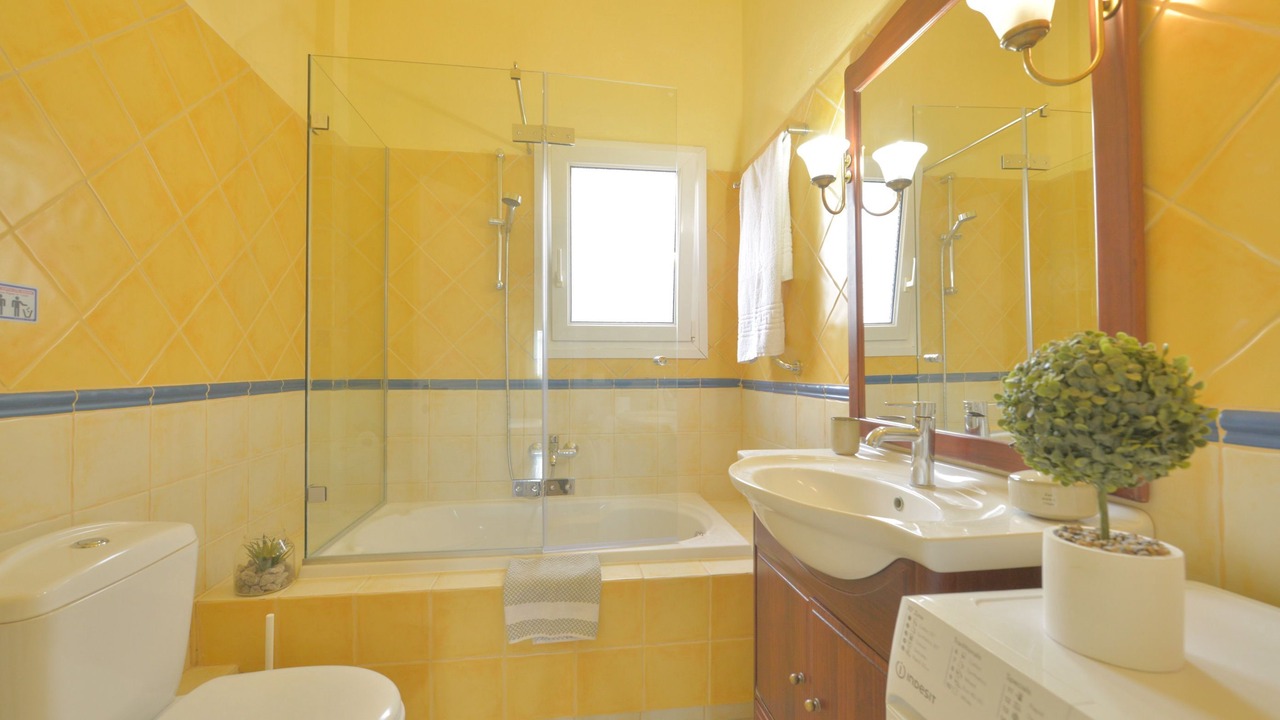 Photo of Bathroom in Dassia