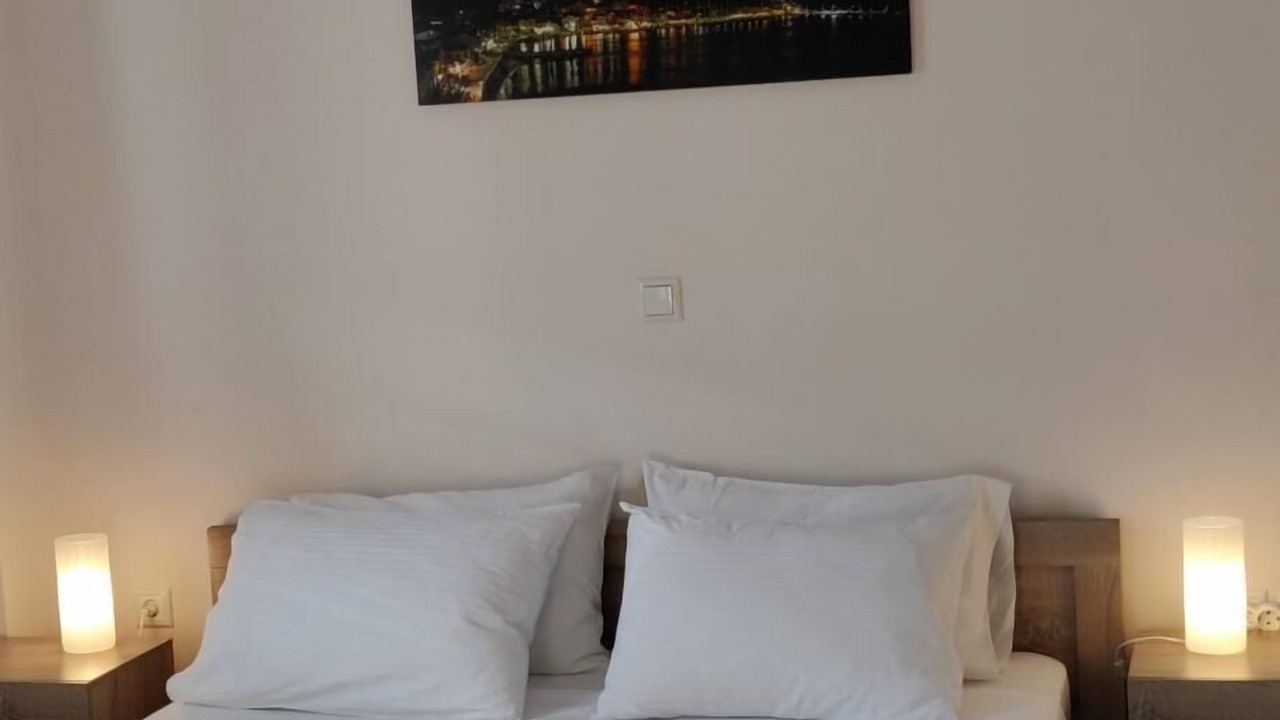 Photo of Bedroom in Dhrakata