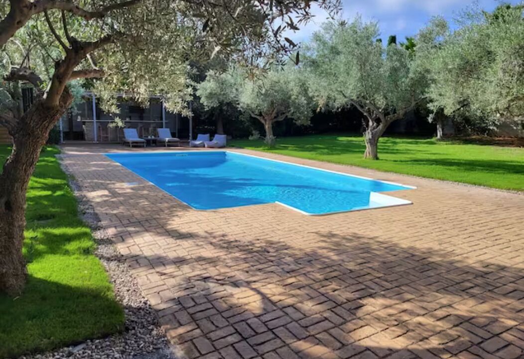 Photo of Outdoor in Vari