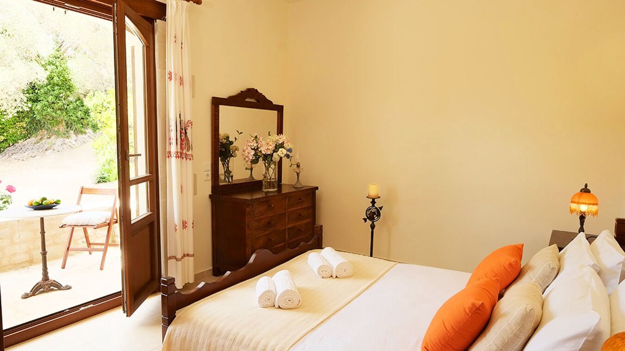 Photo of Bedroom in Amnatos