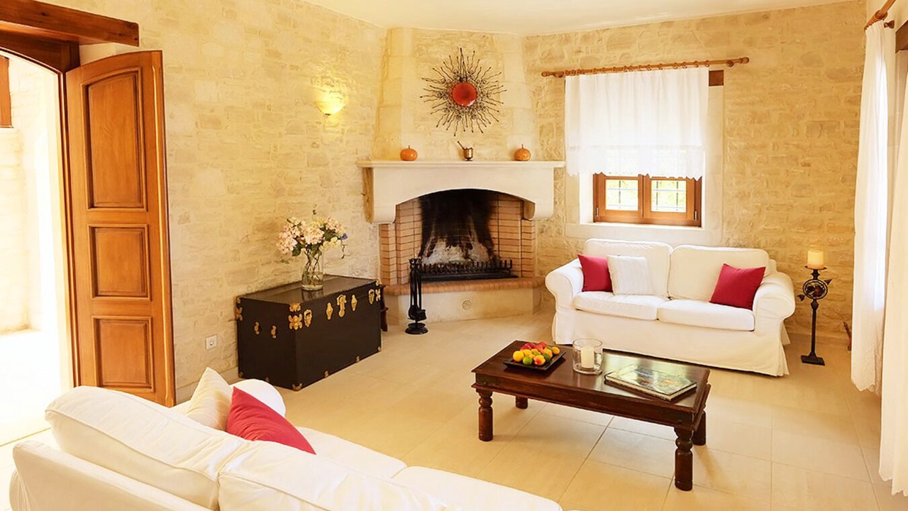 Photo of Livingroom in Amnatos