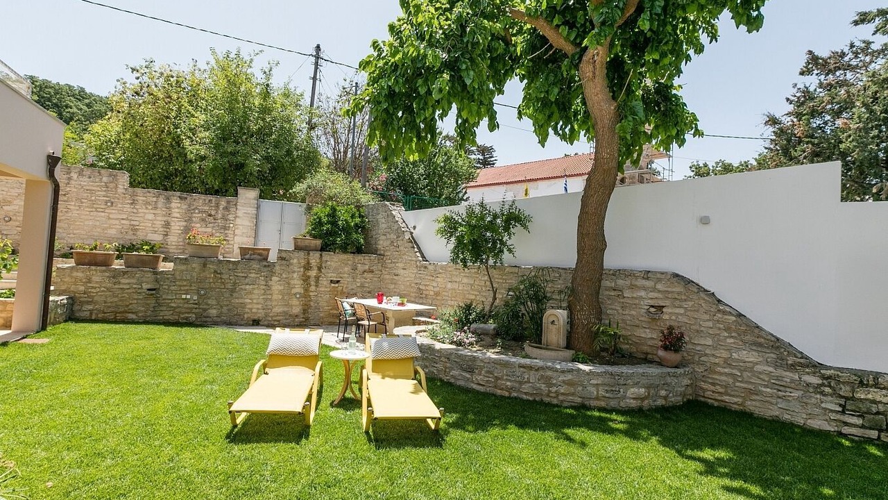 Photo of Outdoor in Armenoi