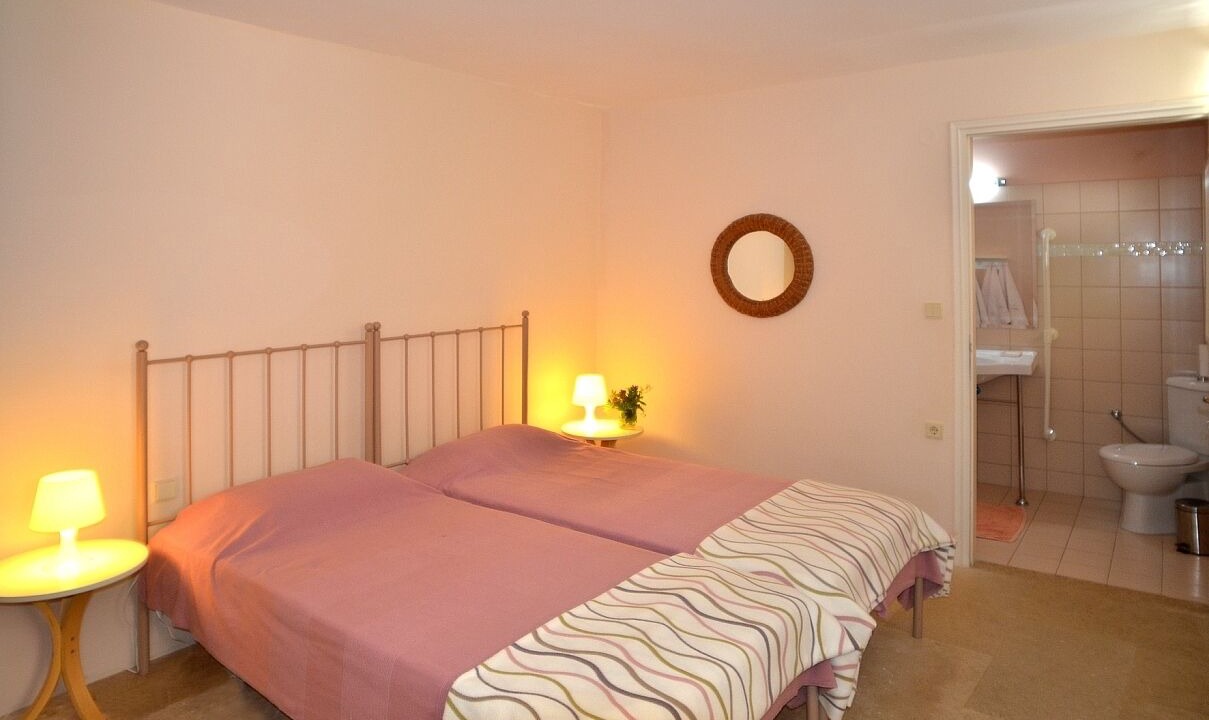Photo of Bedroom in Armenoi