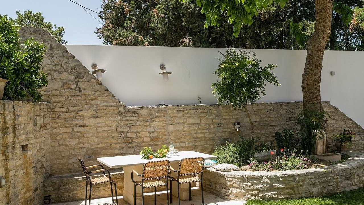 Photo of Outdoor in Armenoi
