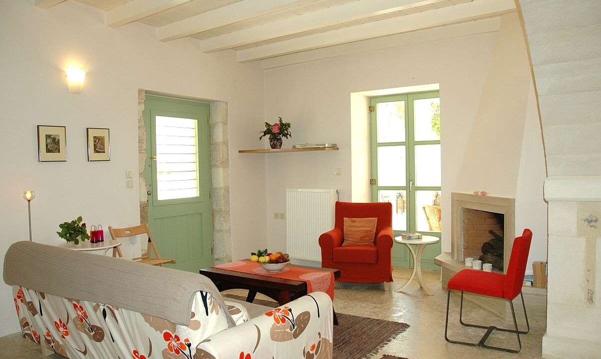 Photo of Livingroom in Armenoi