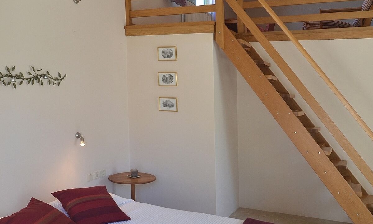 Photo of Bedroom in Armenoi