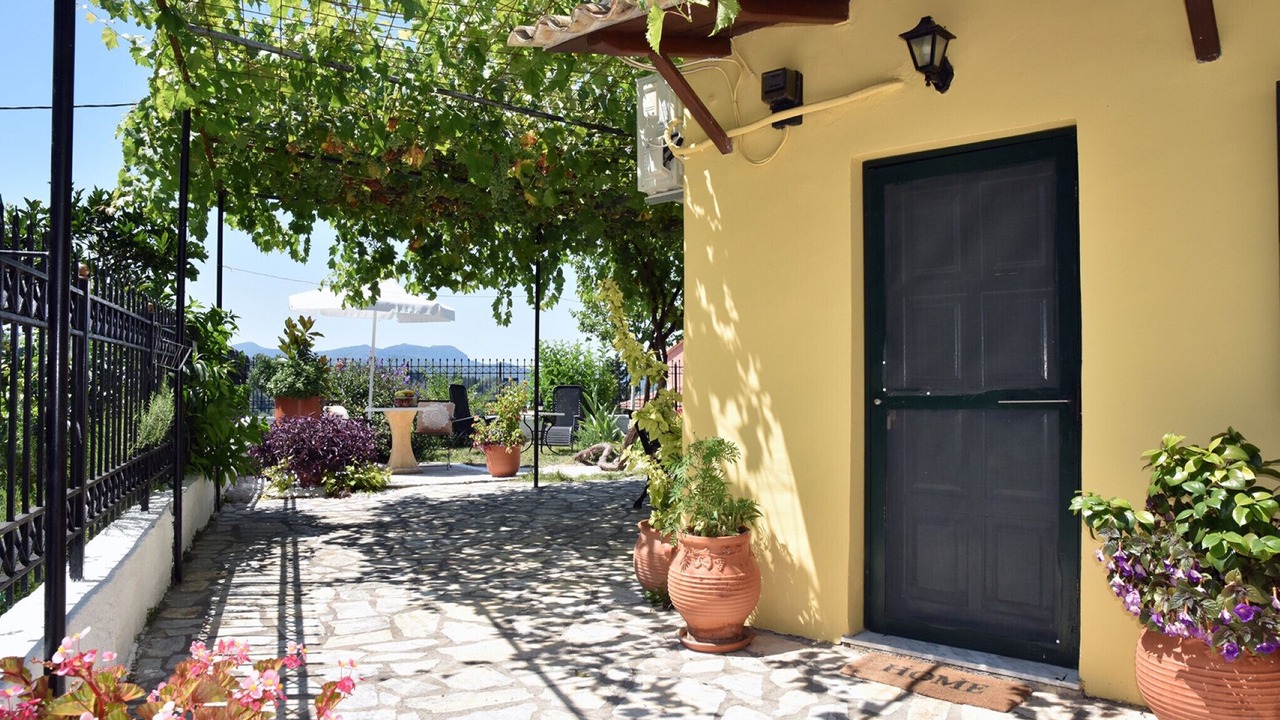 Photo of Outdoor in Antipernoi