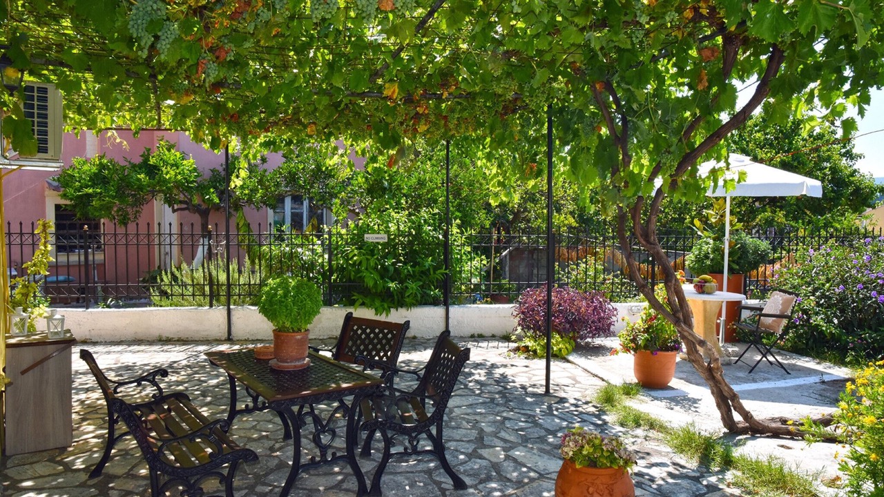 Photo of Outdoor in Antipernoi