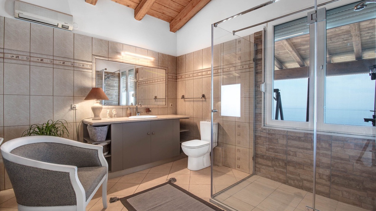 Photo of Bathroom in Sinarades