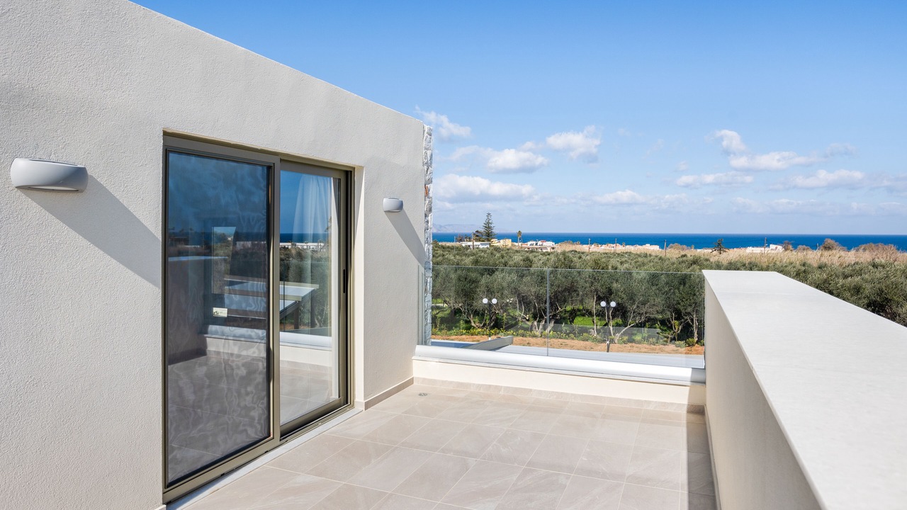 Photo of Patio Balcony in Pyrgos Psilonerou