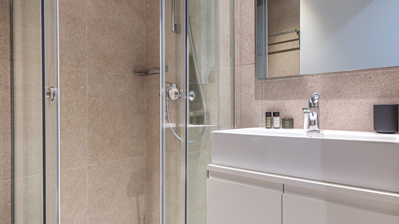 Photo of Bathroom in Ampelokipoi