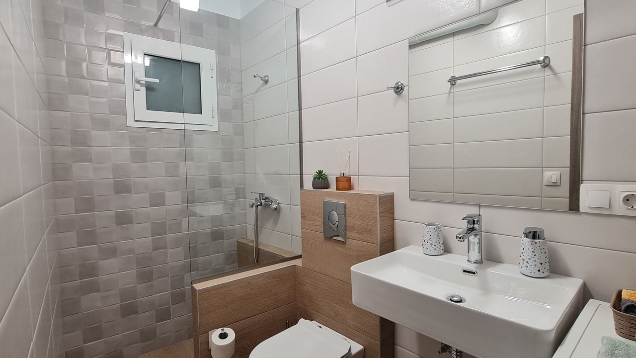 Photo of Bathroom in Katerini