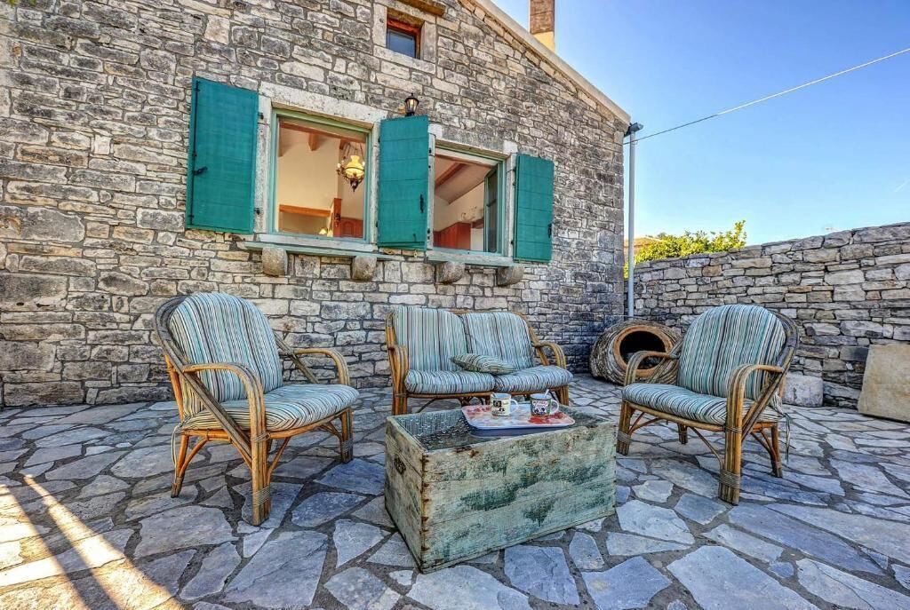 Photo of Patio Balcony in Koutsi