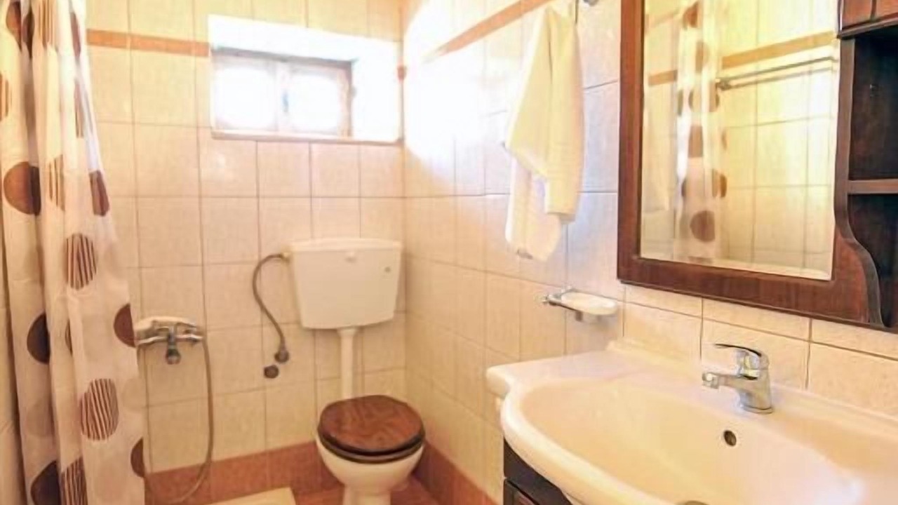 Photo of Bathroom in Koutsi