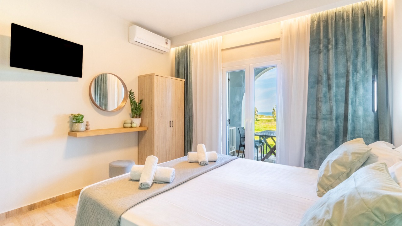 Photo of Bedroom in Almiros Beach