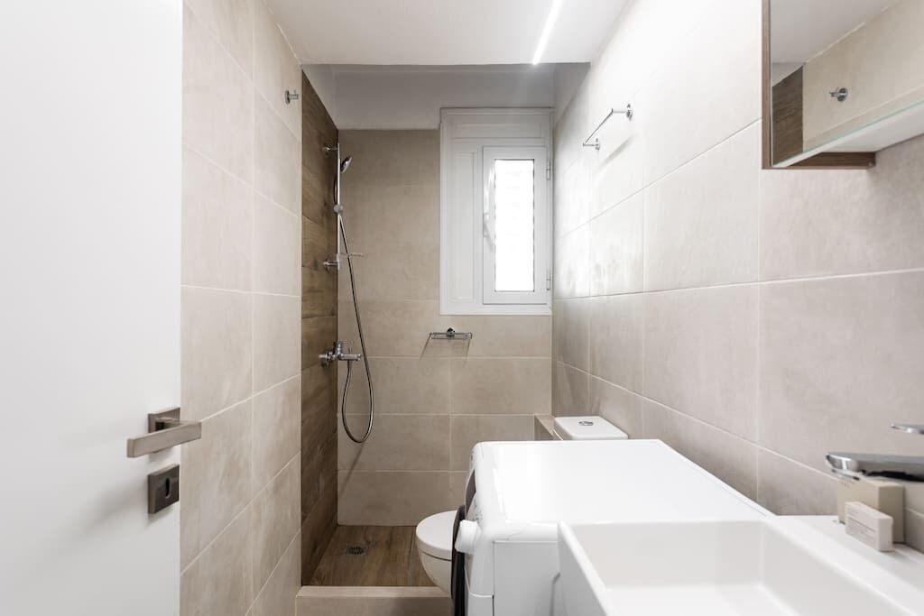 Photo of Bathroom in Marousi