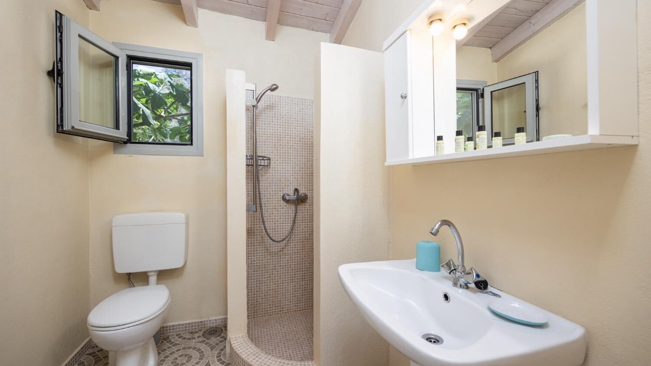Photo of Bathroom in Koutsi