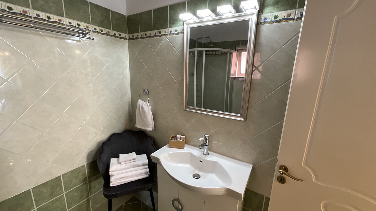 Photo of Bathroom in Ratzakli