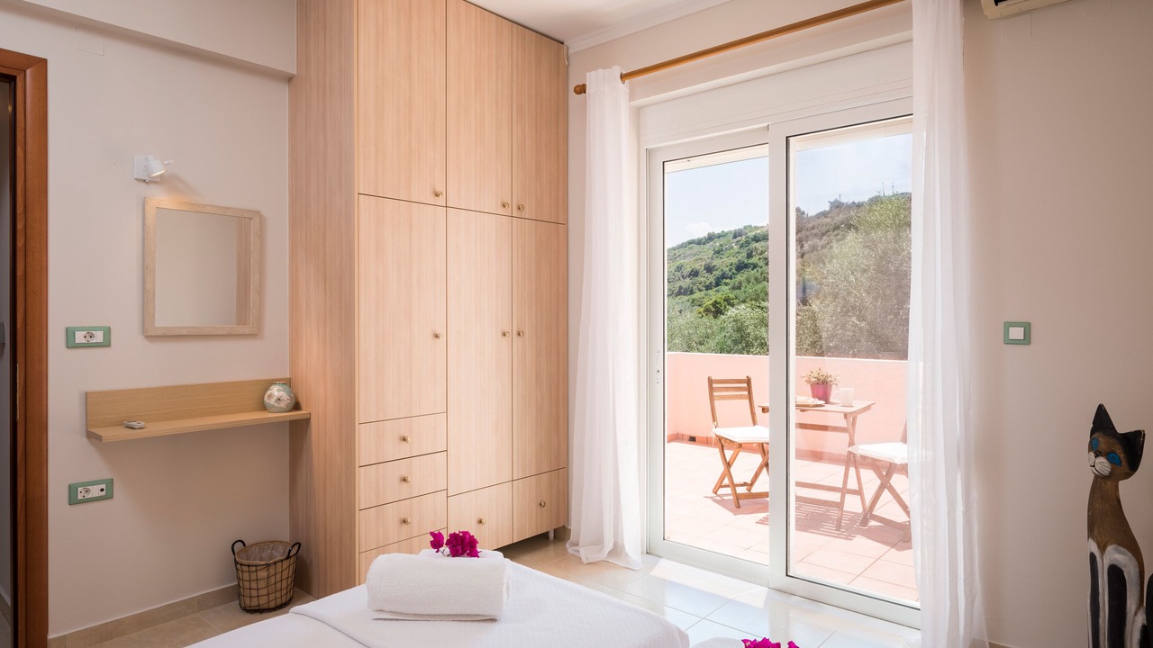 Photo of Bedroom in Platanias Town