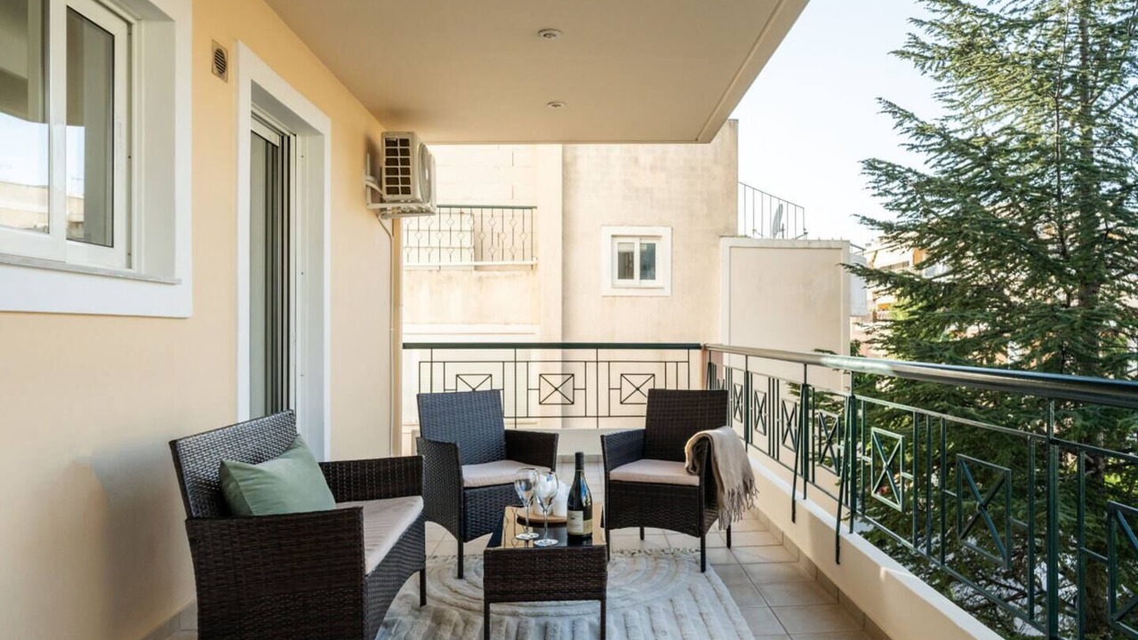 Photo of Patio Balcony in Elliniko-Argyroupoli
