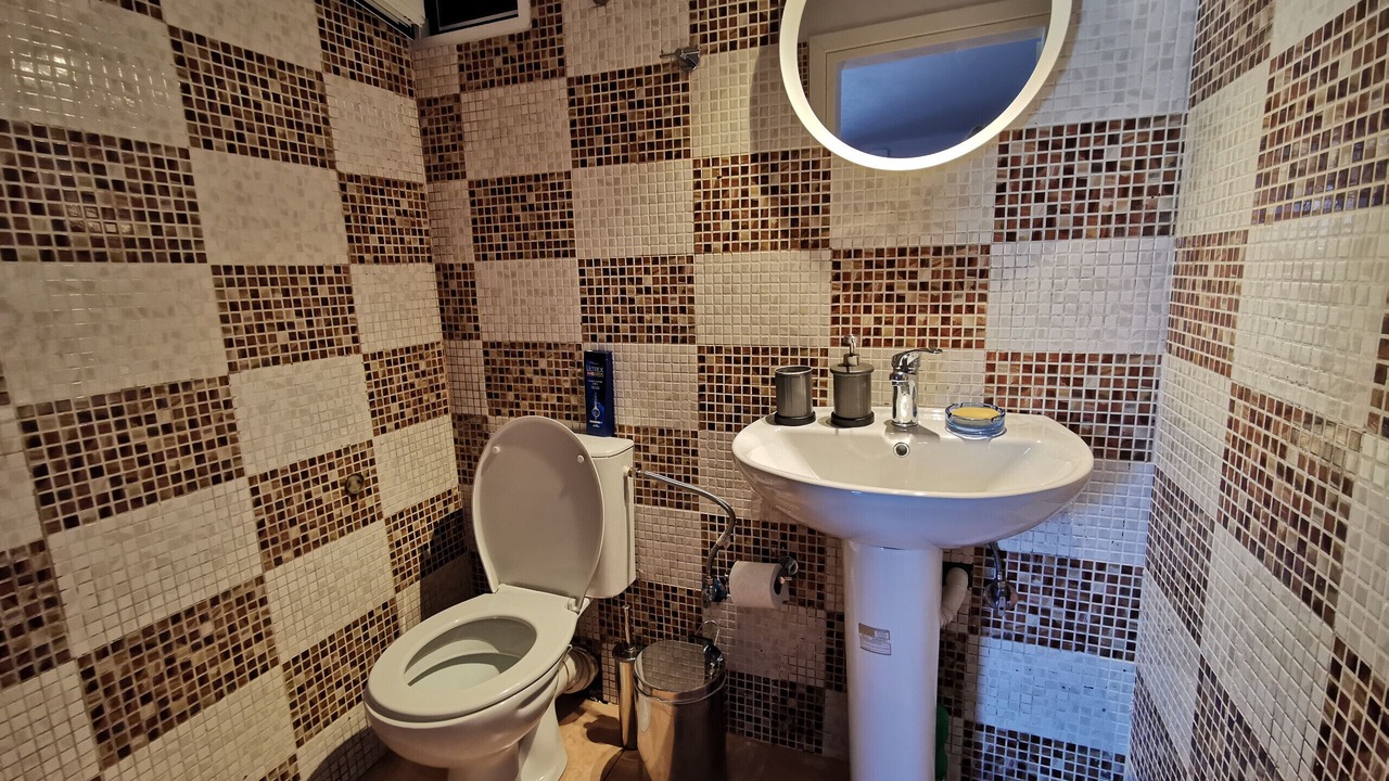 Photo of Bathroom in Omales