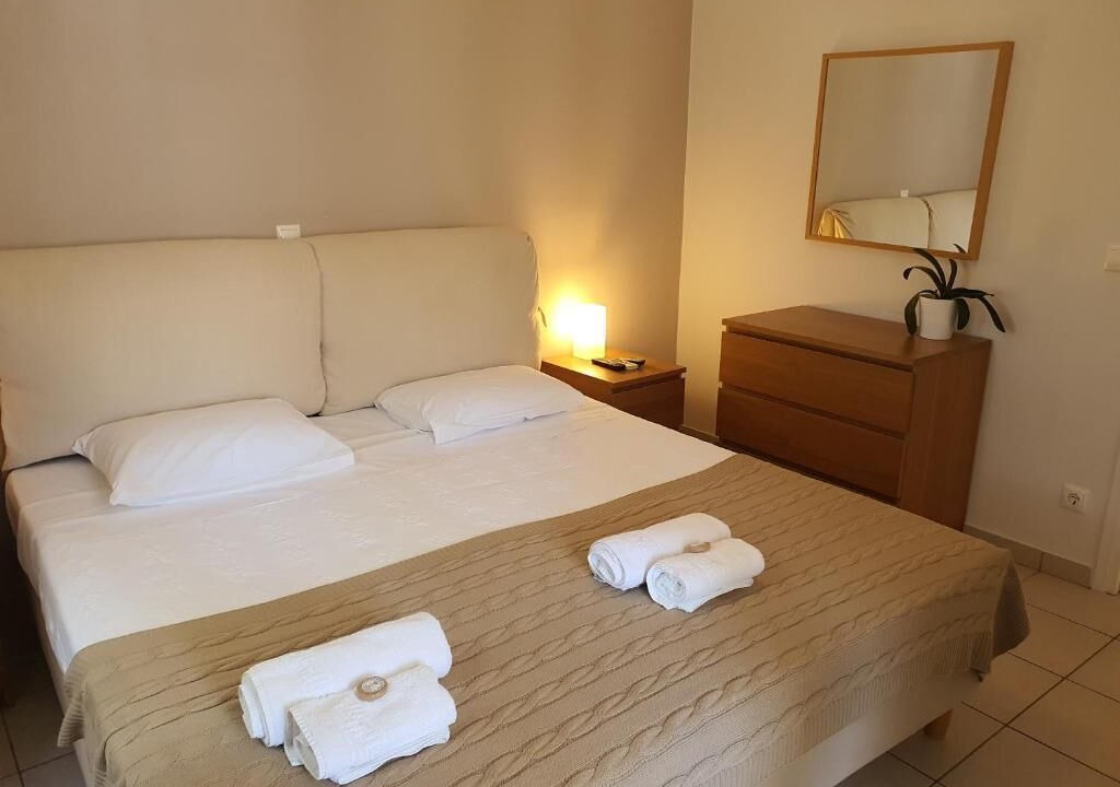 Photo of Bedroom in Paleopolis