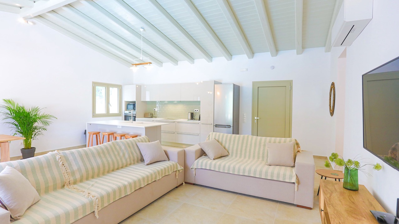 Photo of Livingroom in Petaleia