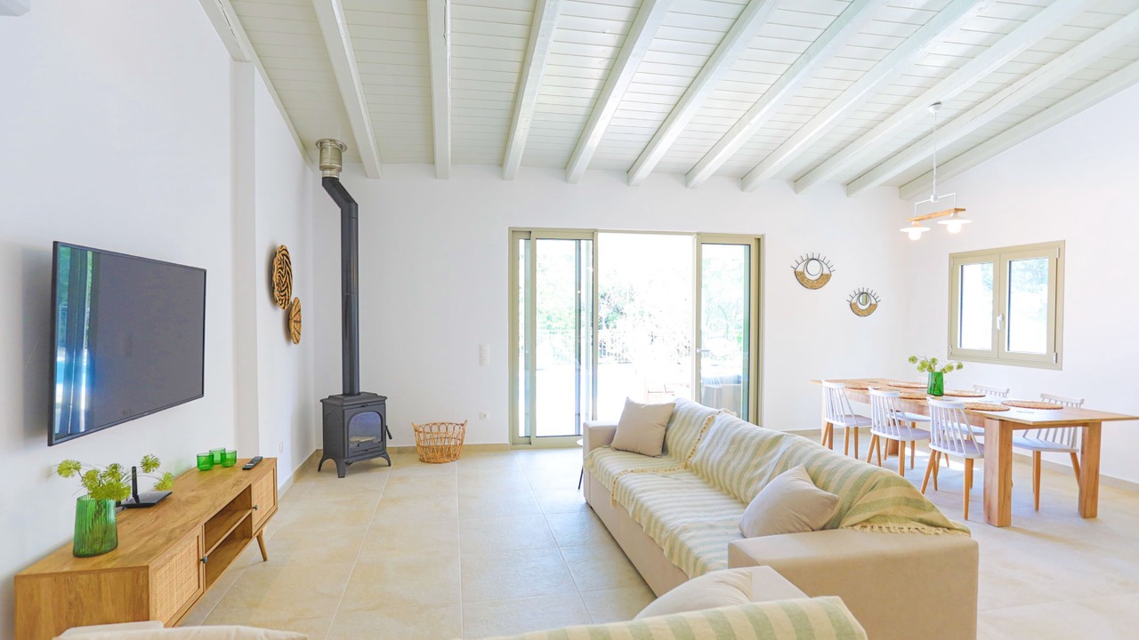 Photo of Livingroom in Petaleia