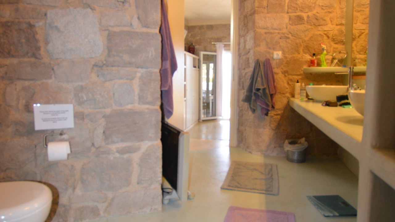 Photo of Bathroom in Milos