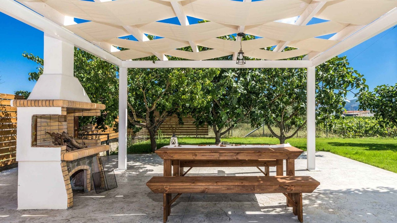 Photo of Outdoor in Gaitanion