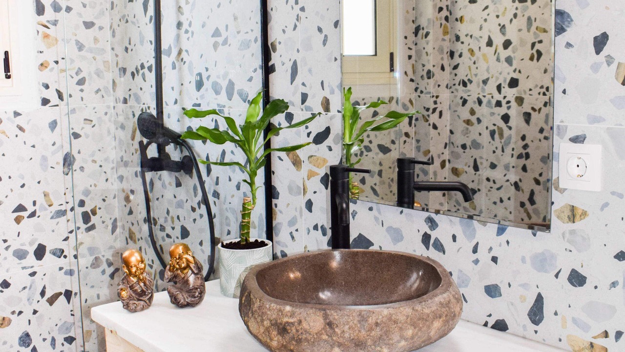 Photo of Bathroom in Monastiraki