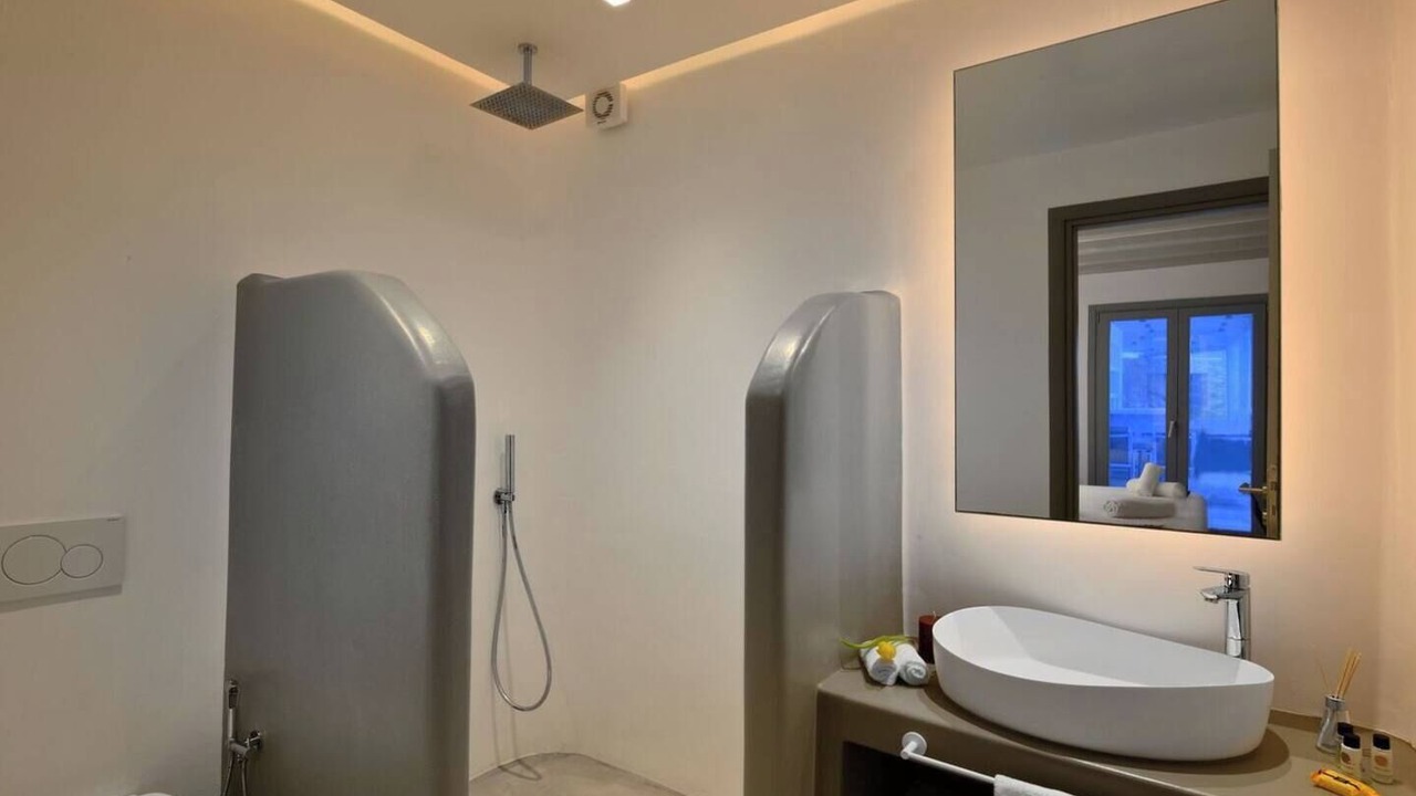 Photo of Bathroom in Kanalia
