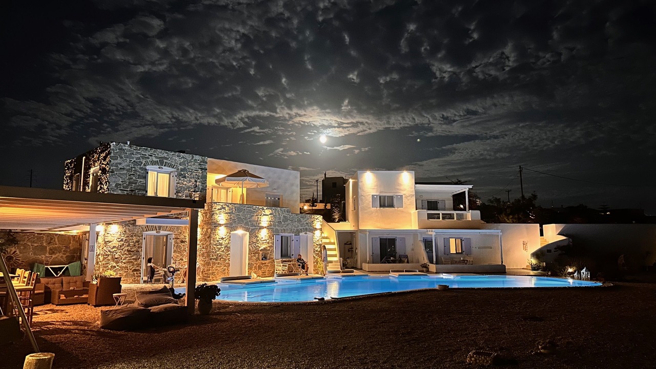 Photo of Outdoor in Adamas