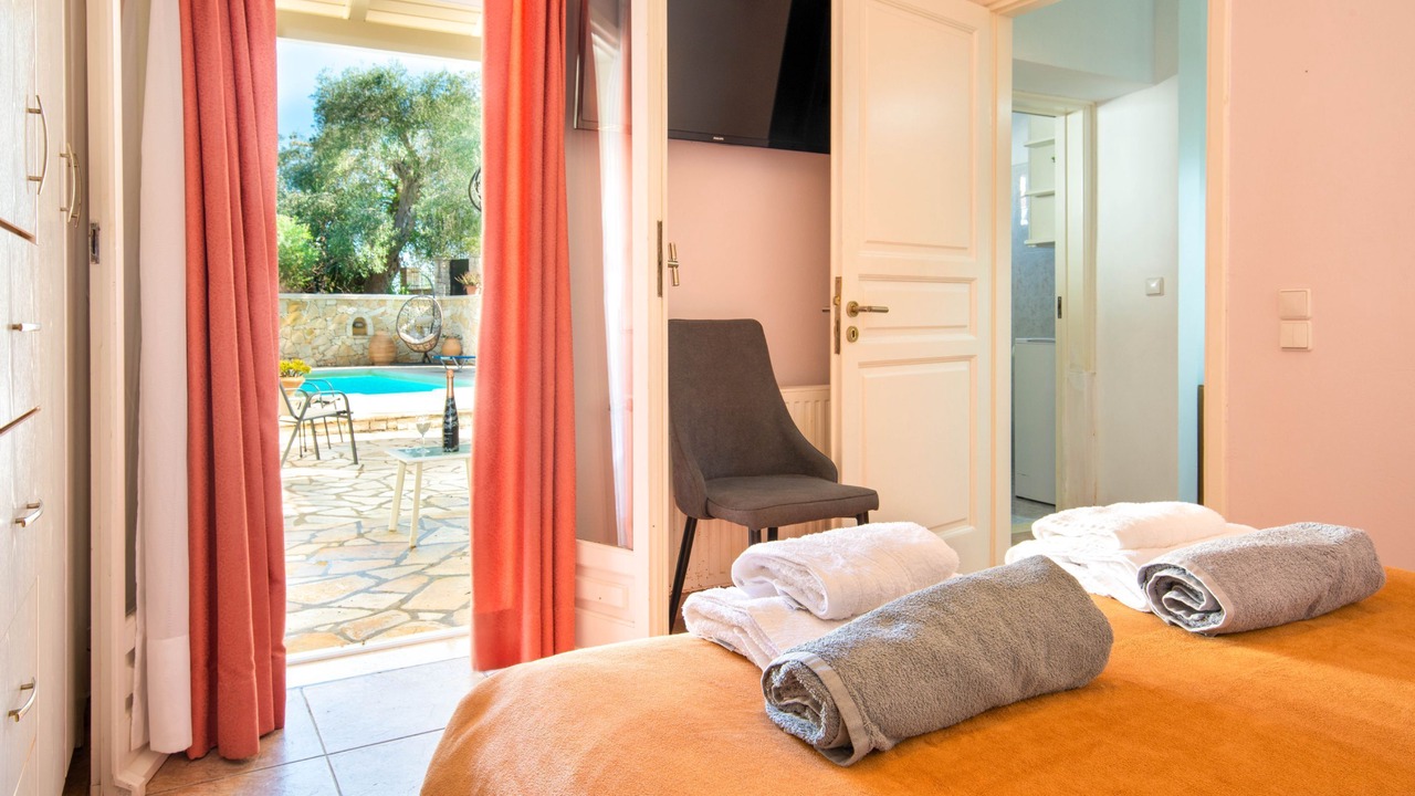 Photo of Bedroom in Koutsi