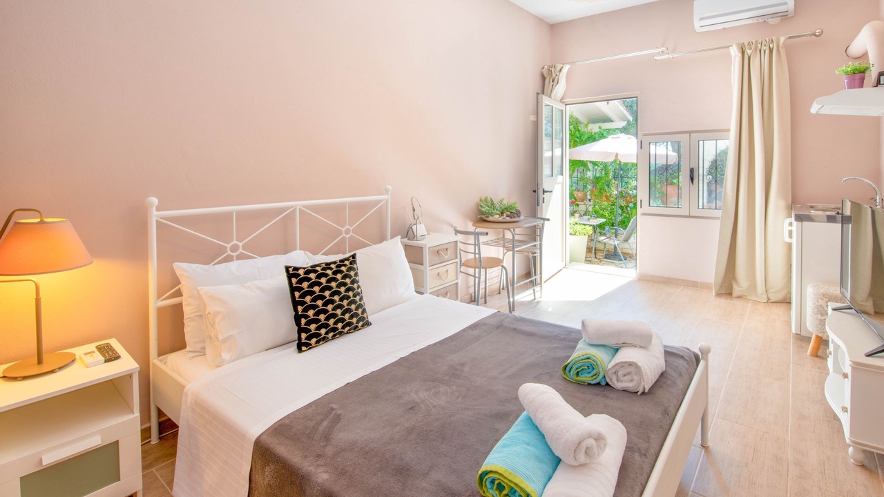 Photo of Bedroom in Koutsi