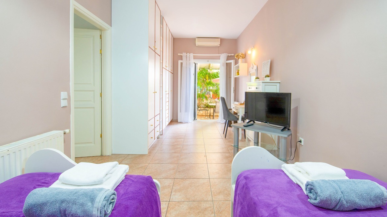 Photo of Bedroom in Koutsi