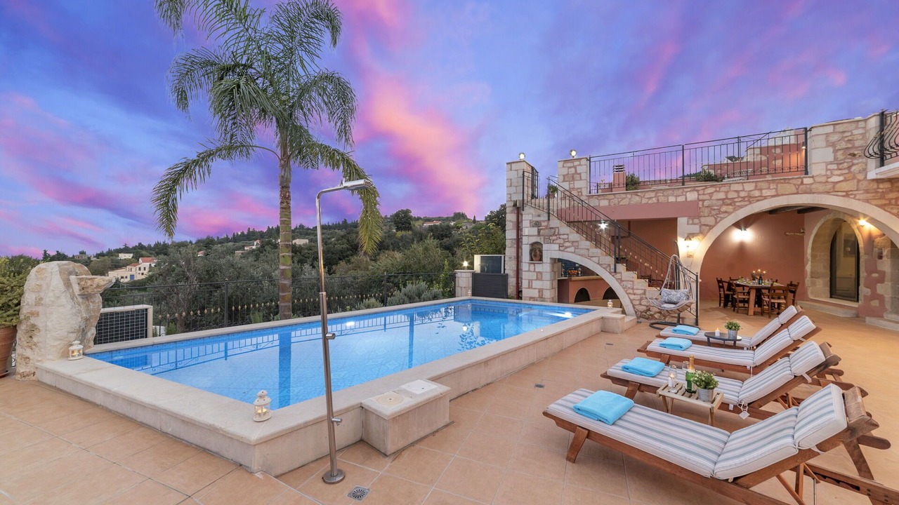 Photo of Outdoor in Tzitzifes