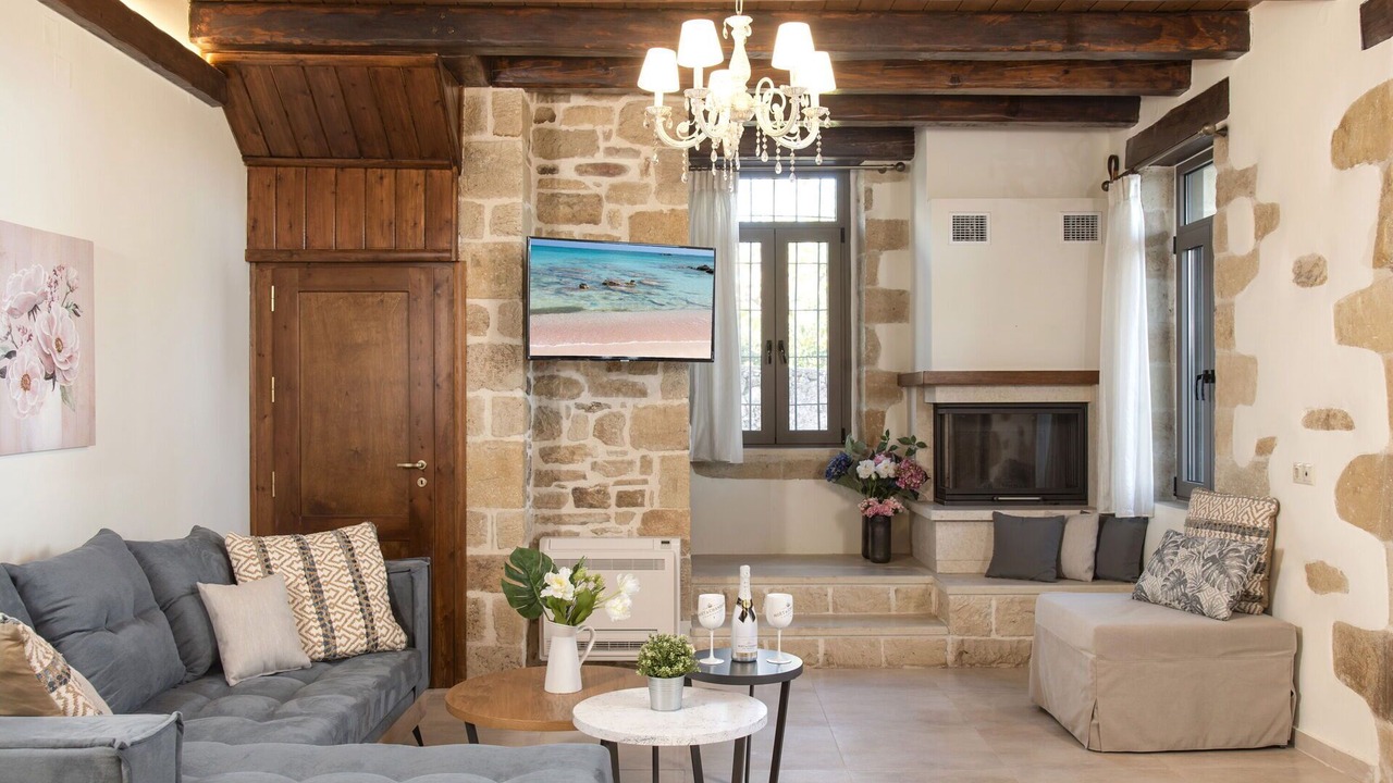Photo of Livingroom in Tzitzifes