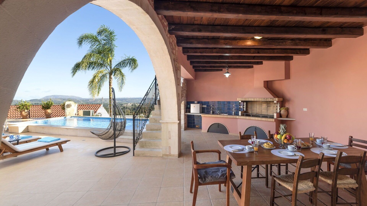 Photo of Patio Balcony in Tzitzifes