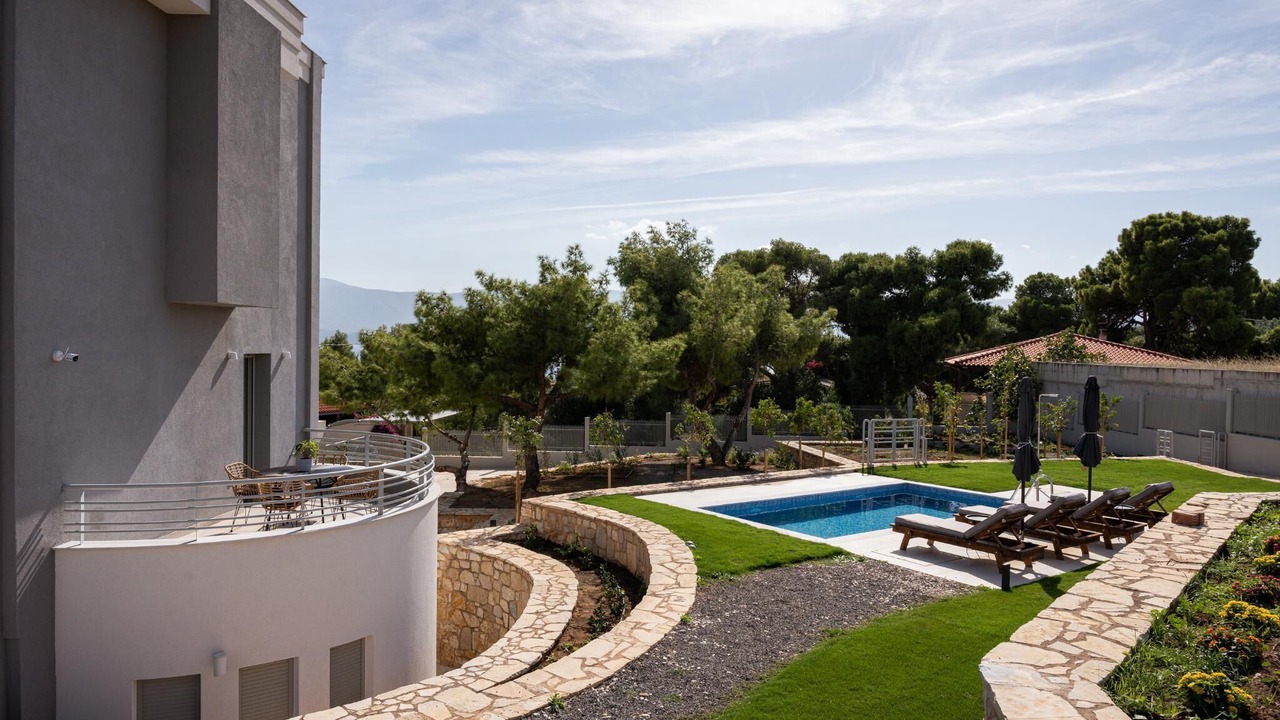 Photo of Outdoor in Isthmia