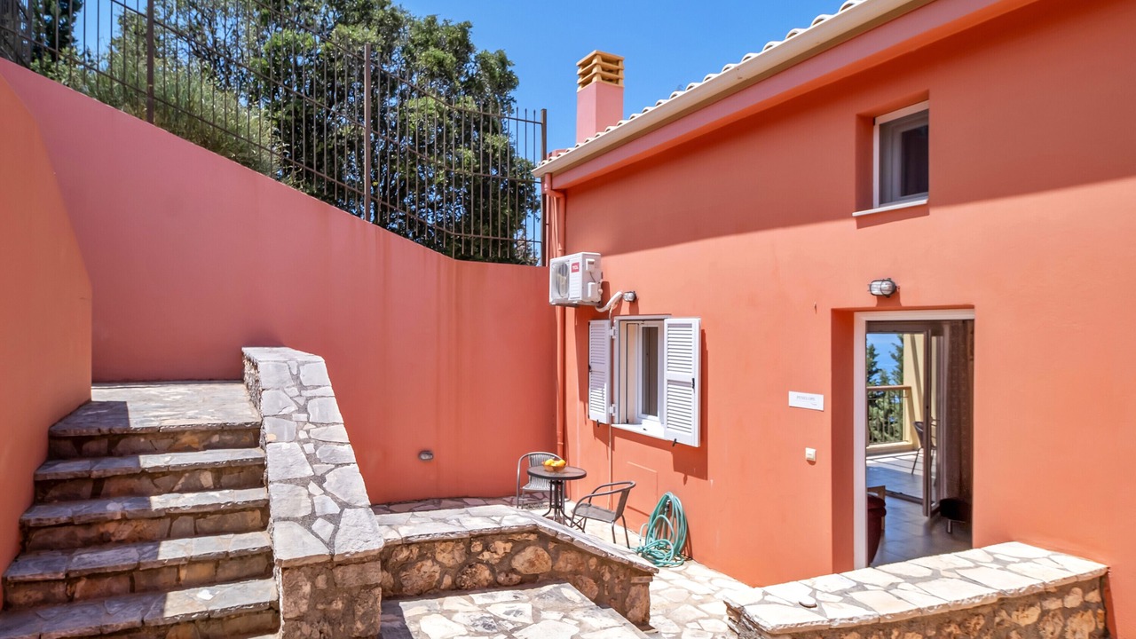 Photo of Patio Balcony in Drimonas
