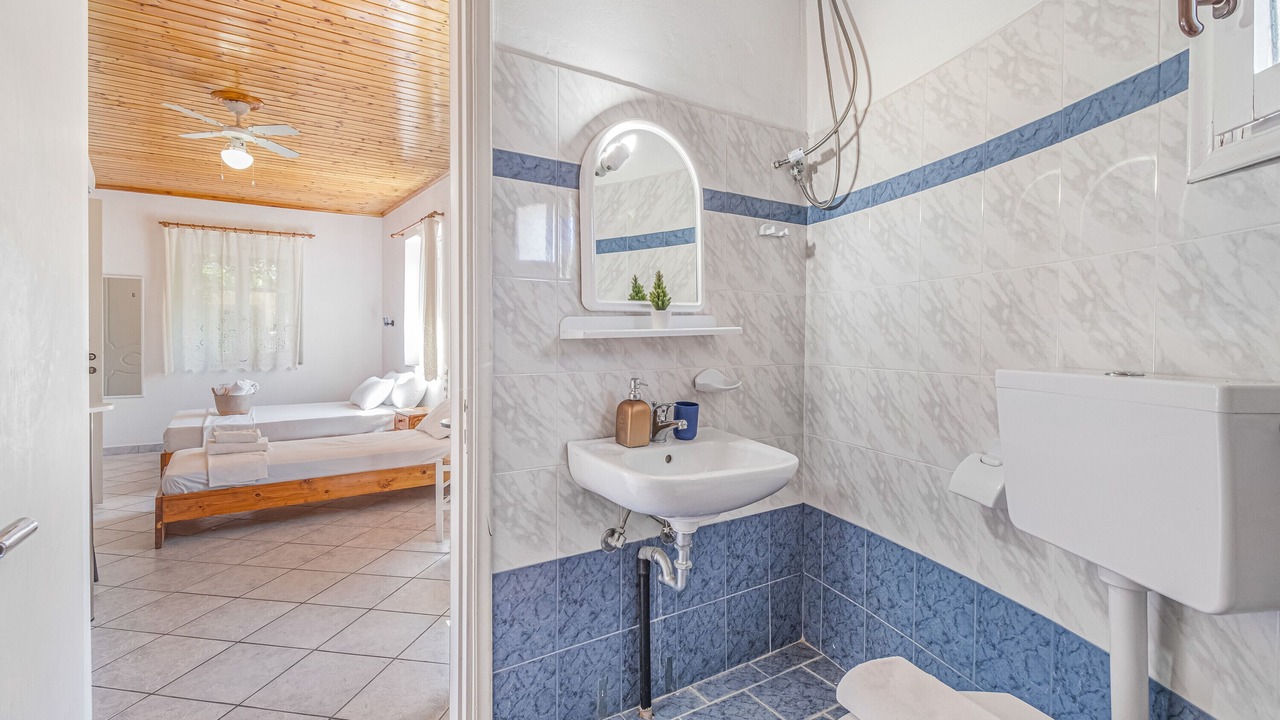 Photo of Bathroom in Drimonas