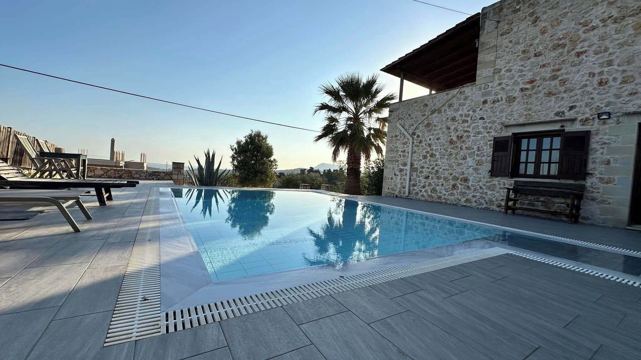 Photo of Outdoor in Makhairoi