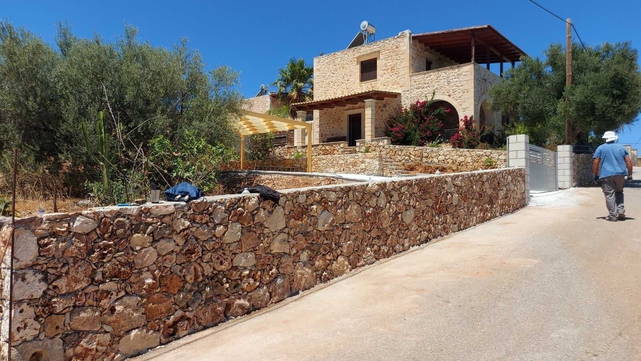 Photo of Outdoor in Makhairoi