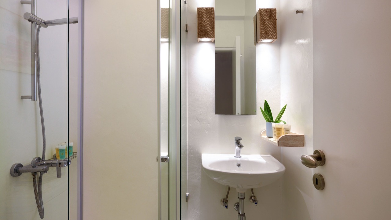 Photo of Bathroom in Ampelas